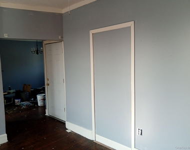 156 N Clinton Street N - Photo Thumbnail 10