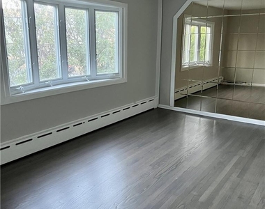 3 Muller Avenue - Photo Thumbnail 8