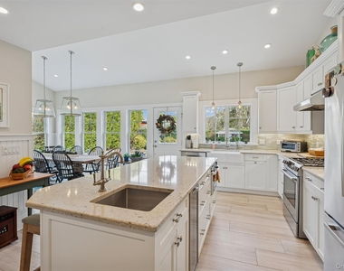 50 Lamb Avenue - Photo Thumbnail 5