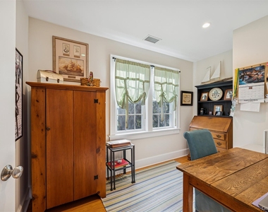 50 Lamb Avenue - Photo Thumbnail 10