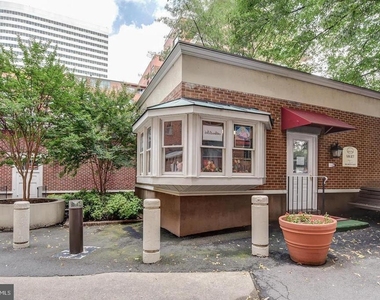 1111 Arlington Boulevard - Photo Thumbnail 5