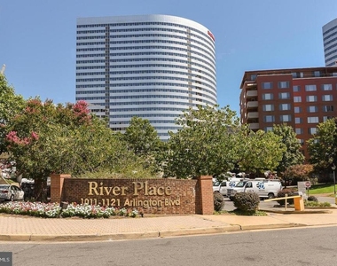 1111 Arlington Boulevard - Photo Thumbnail 6