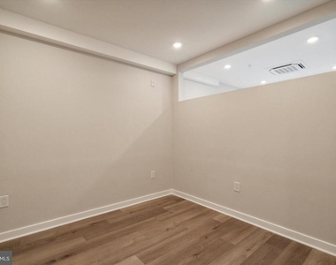 3449 Scotts Lane - Photo Thumbnail 5