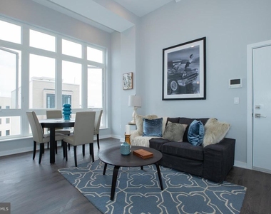 1534 Ridge Avenue - Photo Thumbnail 1