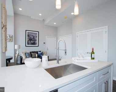 1534 Ridge Avenue - Photo Thumbnail 5