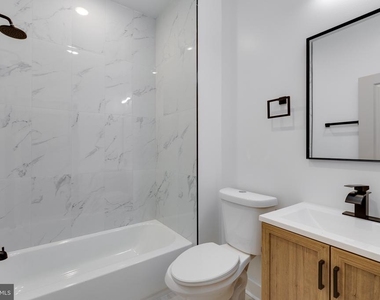 715 W Cumberland Street - Photo Thumbnail 4