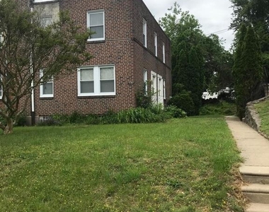 636 W Park Lane - Photo Thumbnail 5