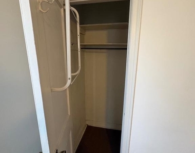 636 W Park Lane - Photo Thumbnail 10