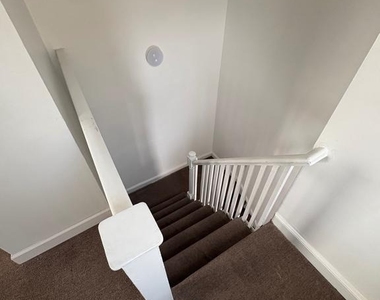 636 W Park Lane - Photo Thumbnail 6