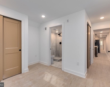 4153 Mantua Avenue - Photo Thumbnail 7