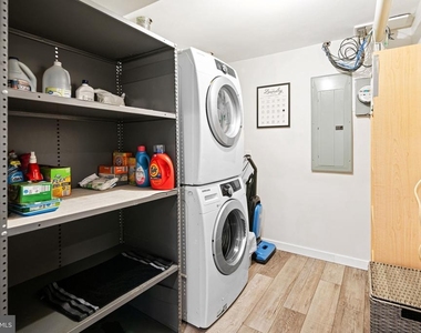 842 N Leithgow Street - Photo Thumbnail 25