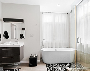 842 N Leithgow Street - Photo Thumbnail 14