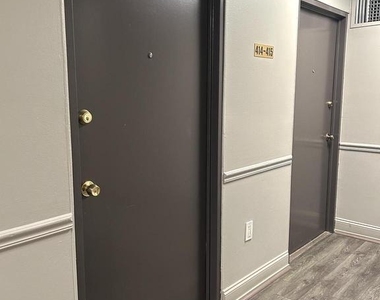 2101 Chestnut Street - Photo Thumbnail 8