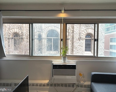 2101 Chestnut Street - Photo Thumbnail 14