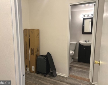 2101 Chestnut Street - Photo Thumbnail 22