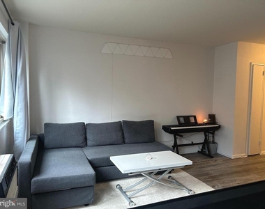 2101 Chestnut Street - Photo Thumbnail 17