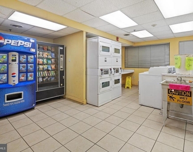 2101 Chestnut Street - Photo Thumbnail 29