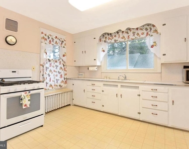 3728 Brunswick Pike - Photo Thumbnail 2
