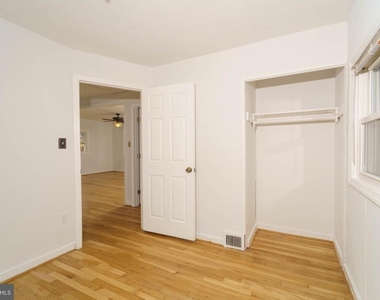 4400 Garrett Park Road - Photo Thumbnail 11