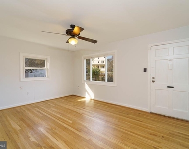 4400 Garrett Park Road - Photo Thumbnail 2