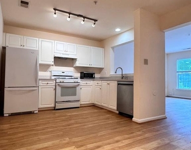 18905 Lark Song Terrace - Photo Thumbnail 4