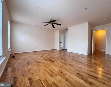 18905 Lark Song Terrace - Photo Thumbnail 11