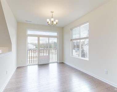 2725 Bristol Rdg Drive - Photo Thumbnail 4