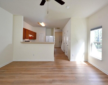 1326 Holly Grove Way - Photo Thumbnail 14