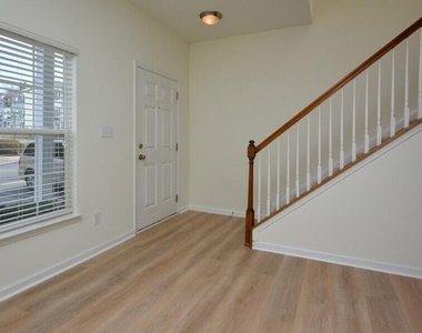 1326 Holly Grove Way - Photo Thumbnail 3