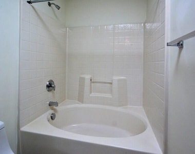 1326 Holly Grove Way - Photo Thumbnail 19