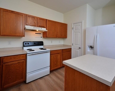 1326 Holly Grove Way - Photo Thumbnail 5