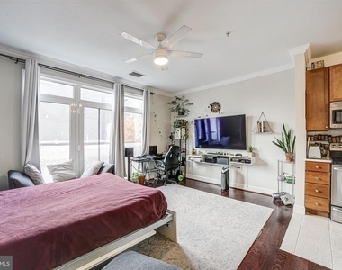 1391 Pennsylvania Avenue Se - Photo Thumbnail 1
