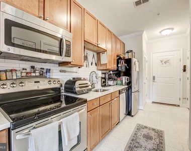 1391 Pennsylvania Avenue Se - Photo Thumbnail 4