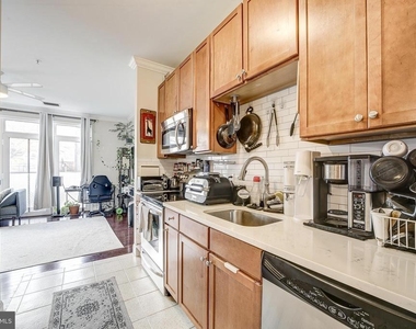 1391 Pennsylvania Avenue Se - Photo Thumbnail 5