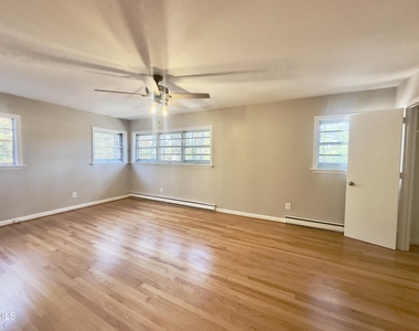 405 N Main Street - Photo Thumbnail 9