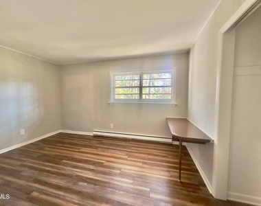 405 N Main Street - Photo Thumbnail 12