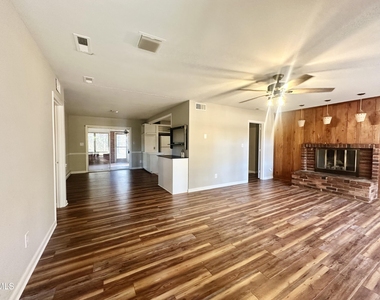 405 N Main Street - Photo Thumbnail 5