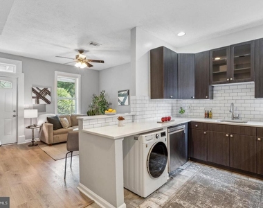 1267 Morse Street Ne - Photo Thumbnail 6