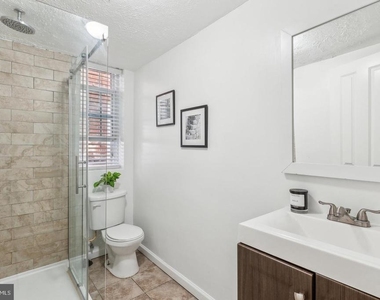 1267 Morse Street Ne - Photo Thumbnail 8