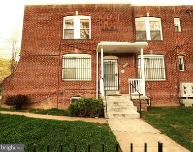4329 Halley Terrace Se - Photo Thumbnail 7