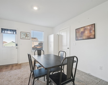 857 Powell St - Photo Thumbnail 6