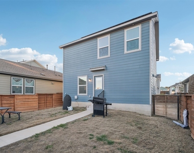 857 Powell St - Photo Thumbnail 23