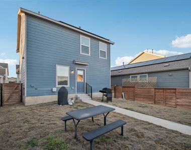 857 Powell St - Photo Thumbnail 21