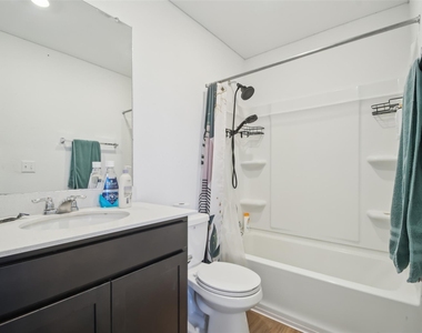 857 Powell St - Photo Thumbnail 19
