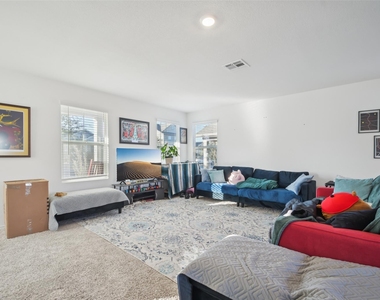 857 Powell St - Photo Thumbnail 4