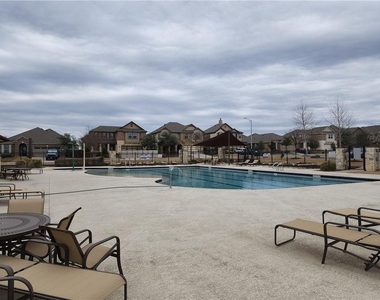222 Telluride Dr - Photo Thumbnail 34