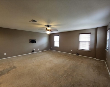 222 Telluride Dr - Photo Thumbnail 15