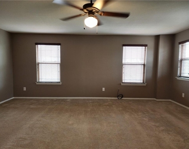 222 Telluride Dr - Photo Thumbnail 13
