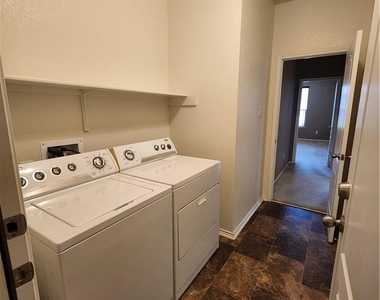 222 Telluride Dr - Photo Thumbnail 26