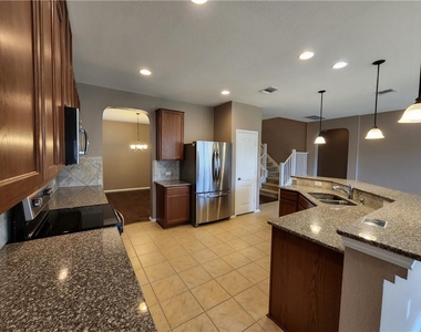 222 Telluride Dr - Photo Thumbnail 4